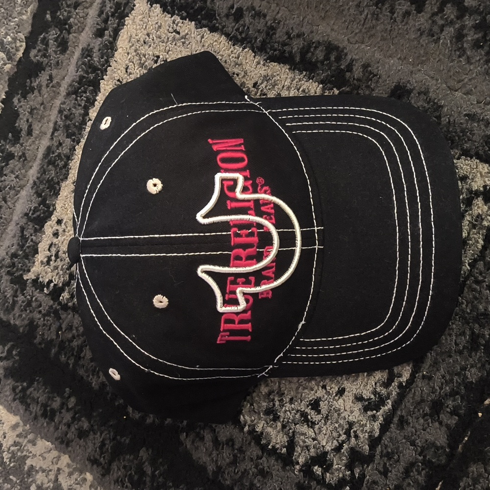 True religion hat Red black white